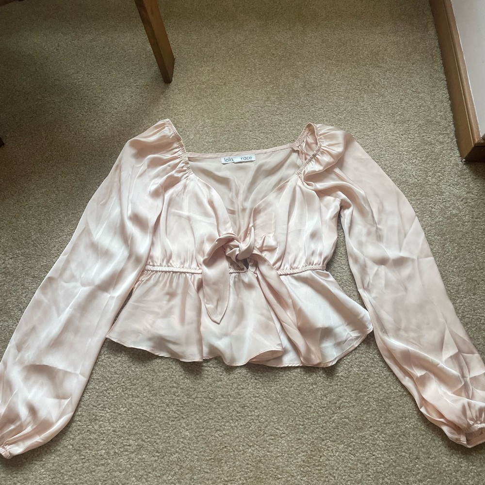 Dry Goods Elegant light Pink Satin Blouse puff sleeves tie front size XS